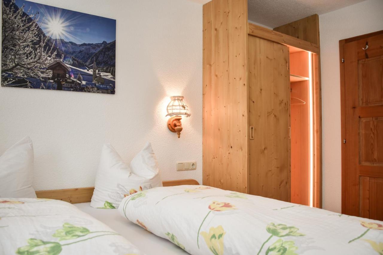 Gasthaus Alpenrose Gramais Bagian luar foto